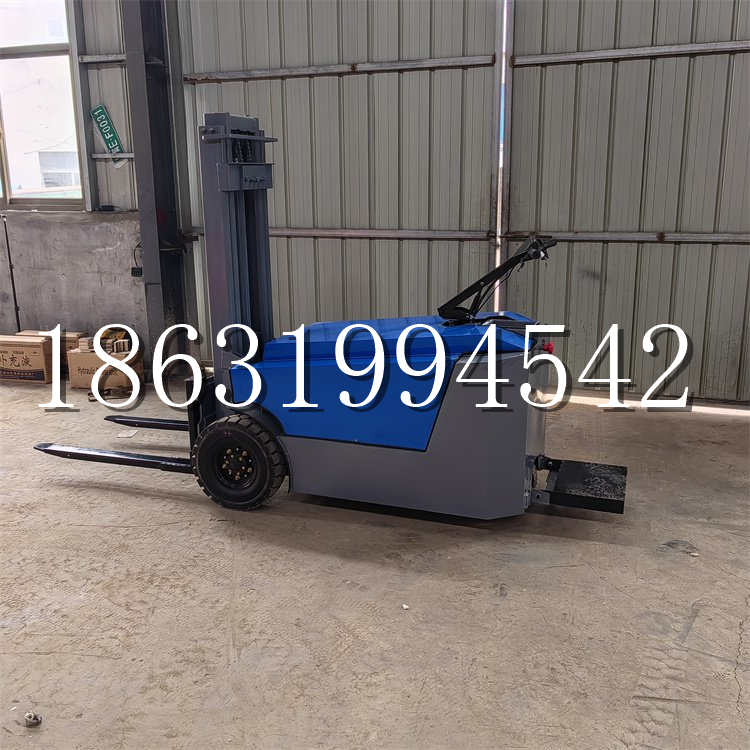 凌河区全电动叉车插腿式堆高车液压装卸车1.5吨升高小型站驾式铲车